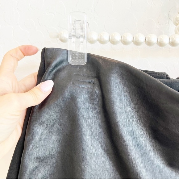W118 by Walter Baker Women's Bee Faux Leather Mini Skirt Zipper Black 2 NWT - Picture 3 of 6